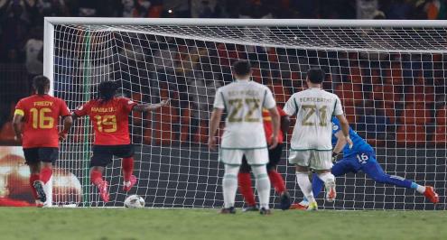 "انهيار تونس والجزائر وصحوة نيجيريا".. كيف تغير تصنيف فيفا قبل مباريات نصف نهائي أمم أفريقيا؟